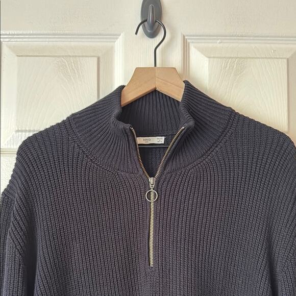Mango Men's Ribbed Sweater Zip Neck size medium - Picture 4 of 8